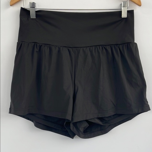 HALARA Pants - HALARA Black High Waist Performance Shorts Large